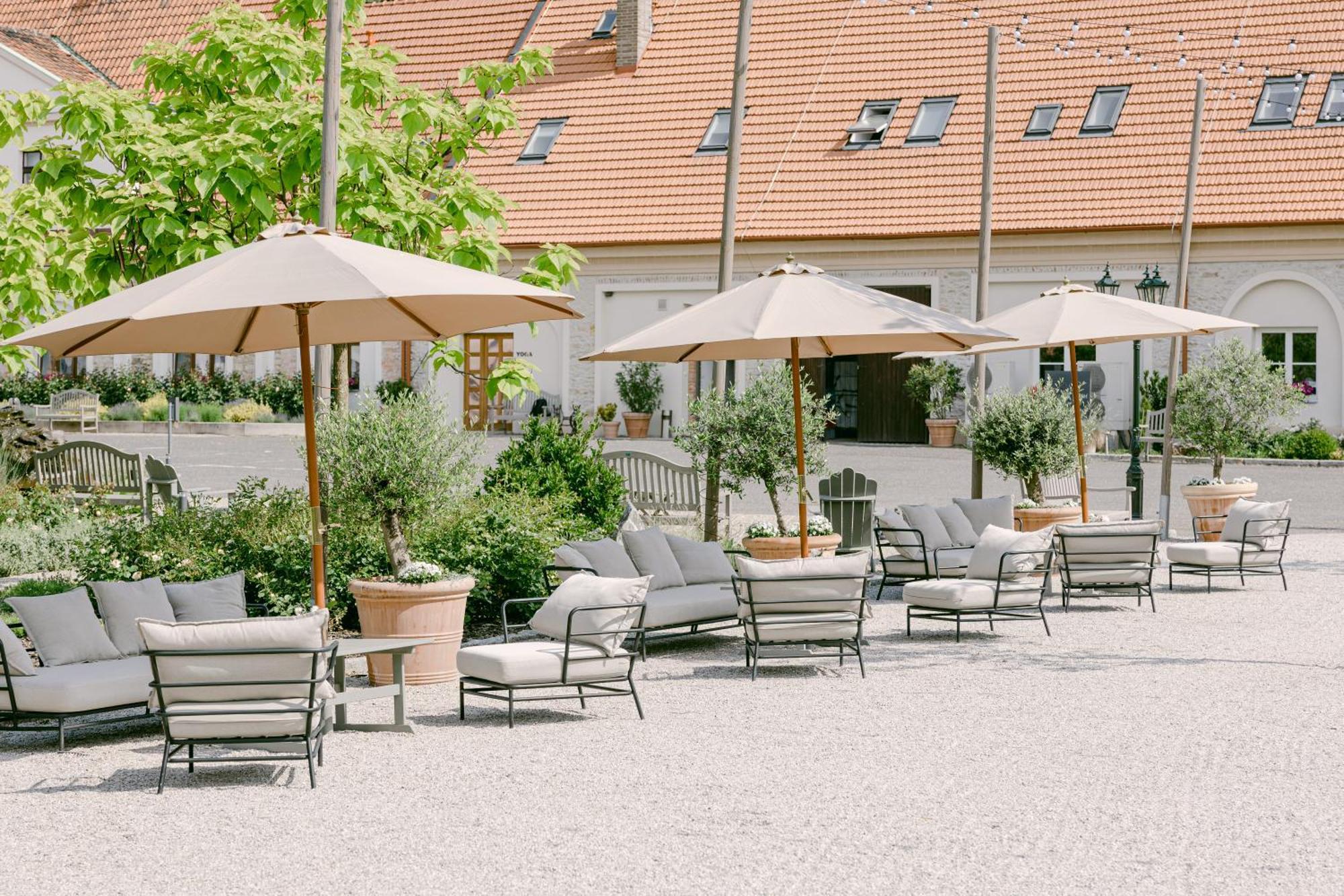 Hotel Na Kmíně Obristvi Exterior foto